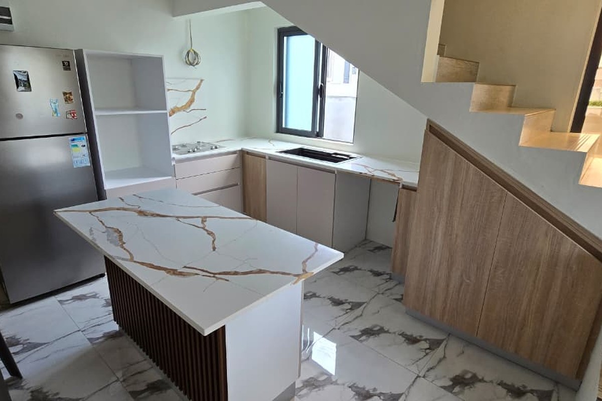 Kitchen with stunning marble island