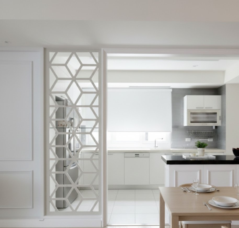 LA066(L) Silver Mirror Sticker