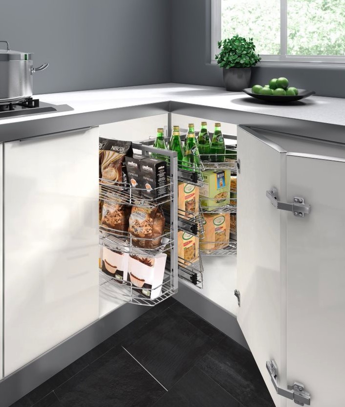 102001 Revolve Magic Corner 270°