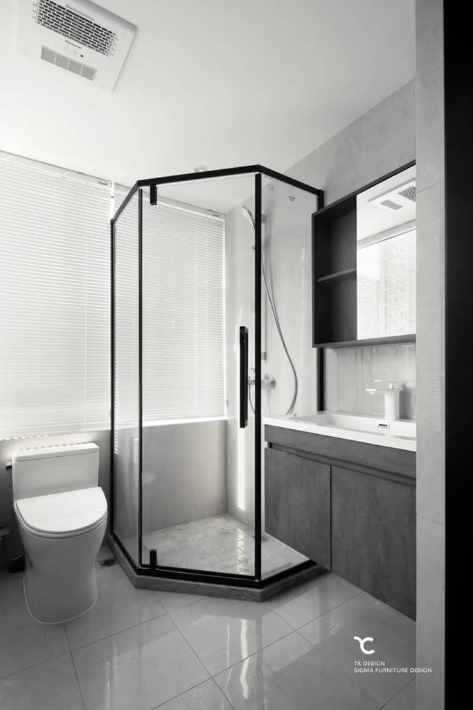 TNS011B - Diamond Shape Corner Shower Enclosure