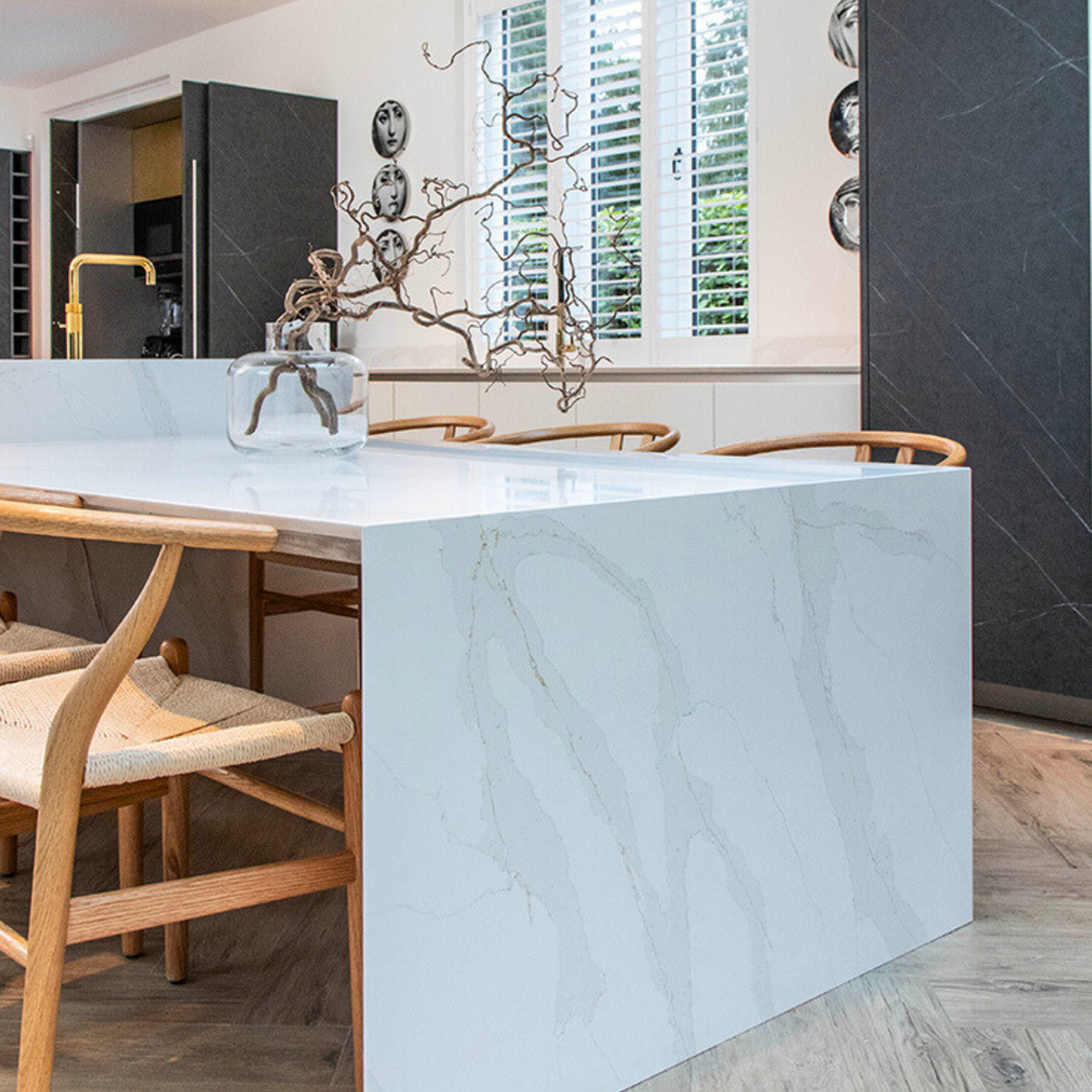 CA21 Calacatta Silver/Gold Quartz 3050*1500*20mm