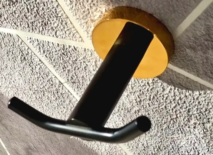 581P06_(Black and Gold) Double Robe Hook